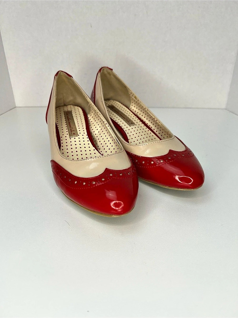 But Another Innocent Tale Color Block Wedge Pumps Red & Cream US 8.5